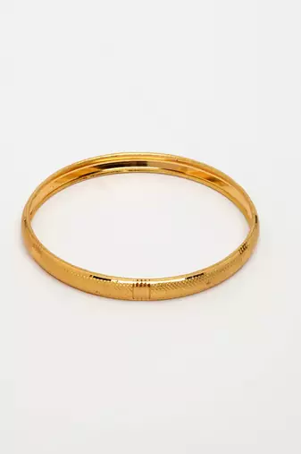  women's set of 4 gold-plated traditional bangles