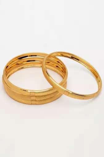  women's set of 4 gold-plated traditional bangles