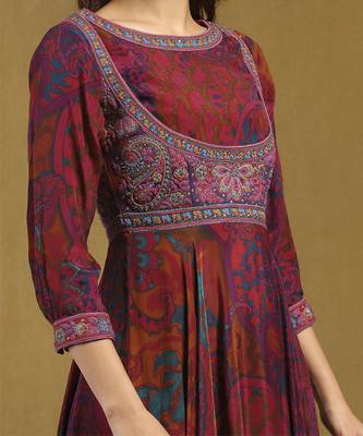 Pink dewey kurta with leggings and dupatta 4