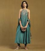 Blue elec solid kurta with leggings and dupatta