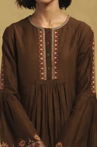Brown kyesha kurta with pant