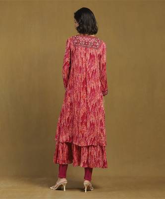 Pink niagra kurta with leggings and dupatta 3