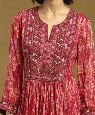 Pink niagra kurta with leggings and dupatta 4
