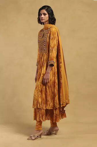 Yellow niagra kurta with leggings and dupatta