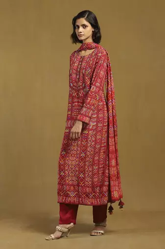 Red peru kurta with pant and dupatta