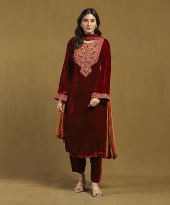 Red pushp kurta with pant and dupatta 1