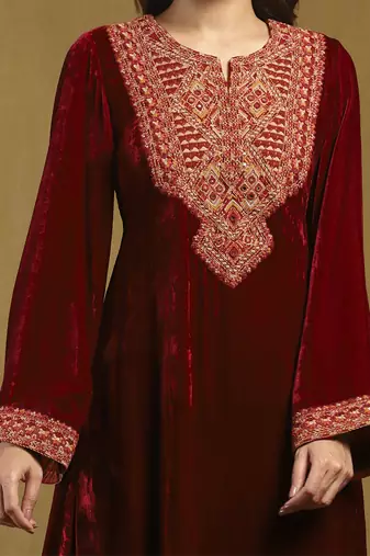 Red pushp kurta with pant and dupatta