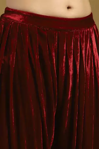 Red pushp kurta with pant and dupatta