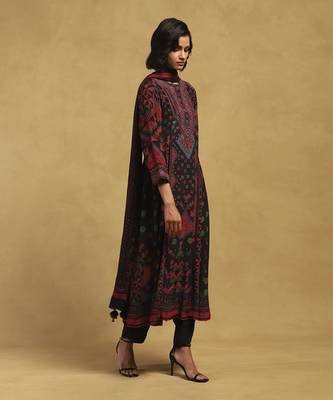 Black zinat kurta with pant and dupatta 2