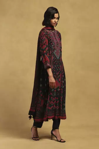 Black zinat kurta with pant and dupatta