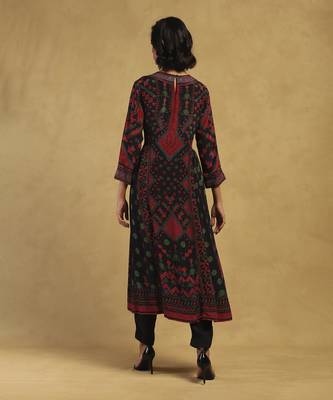 Black zinat kurta with pant and dupatta 3