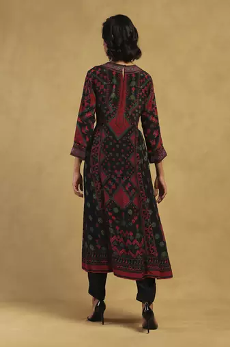 Black zinat kurta with pant and dupatta