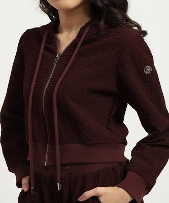 Burgundy athliesure top with pant co-ord set 3