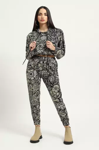 Black athliesure top with pant co-ord set