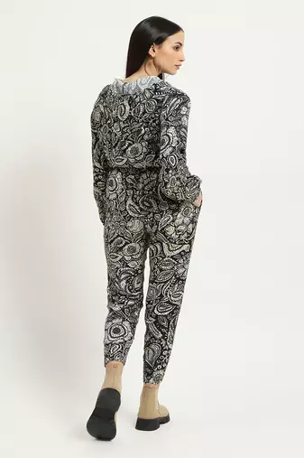 Black athliesure top with pant co-ord set