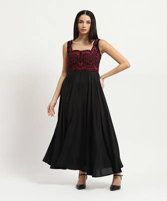 Black laurenza crepe maxi dress 3