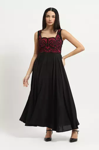 Black laurenza crepe maxi dress