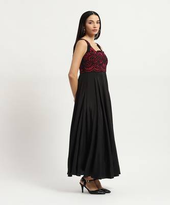 Black laurenza crepe maxi dress 5