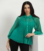 Green tracy shirt with camisole