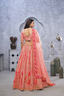 Organza Silk Intricate Paisley Motifs Traditional Embroidered Wedding Lehenga Choli With Soft Net Dupatta 3