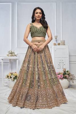The Grandeur Green bridal lehenga 3