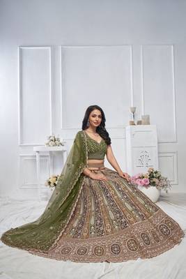 The Grandeur Green bridal lehenga 4