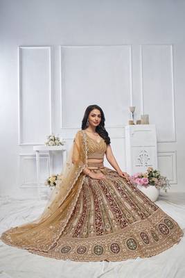 The Majestic Golden bridal lehenga 4