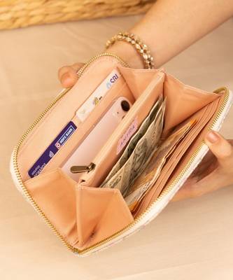 Nyraa embroidered wallet - offwhite 3