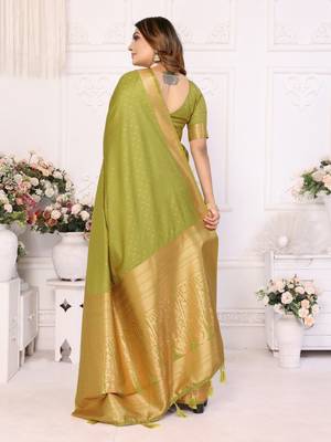 Green silk blend with zari weaving saree with blouse 3