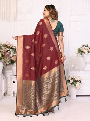 Maroon weaving saree with blouse 3
