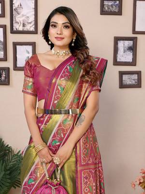 Mehendi Banarasi Tissue Silk Saree Patola Woven Border And Contrast Woven Classic Pallu With Blouse 4