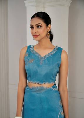 Blue embroidered Crush silk saree with blouse piece 4