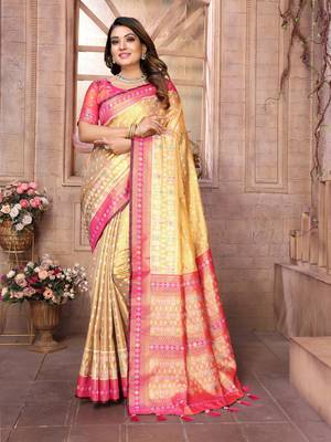Light Yellow Banarasi Tissue Silk Saree Patola Weaving Border And Contrast Woven Classic Pallu With Blouse 1