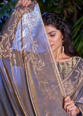 Grey embroidered Two Tone Silk saree with blouse piece 4
