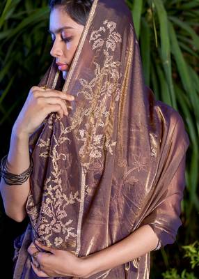 Lavender embroidered Two Tone Silk saree with blouse piece 4