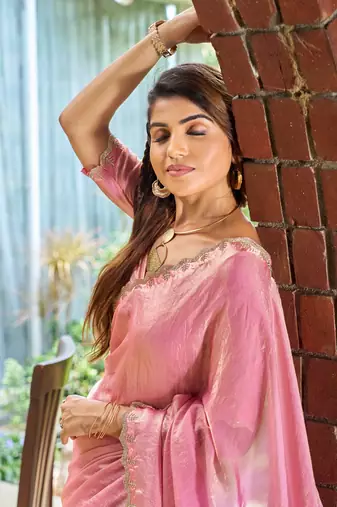 Pink embroidered Two Tone art silk saree with blouse piece