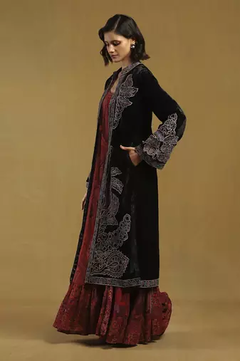 Black pheonix solid shrug