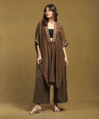 Brown essential - kyesha shrug 1