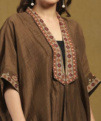 Brown essential - kyesha shrug 4