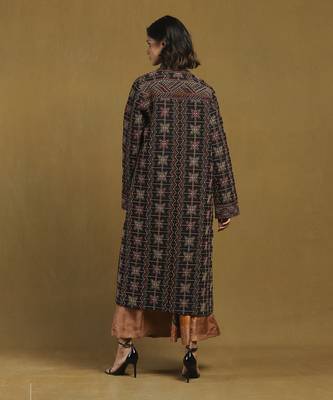 Black auria shrug 5
