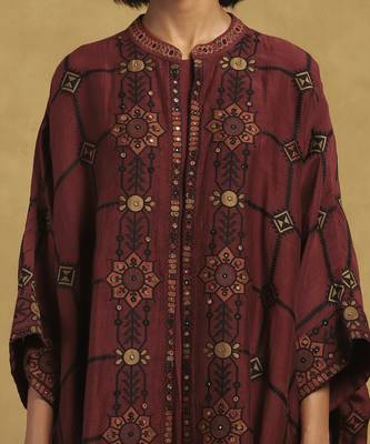 Red kinnauri cape with inner and pant co-ord set 4