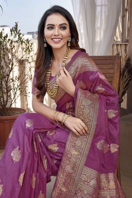 Lavender Paithani Silk Saree With Zari Weaving Work With Blouse 4