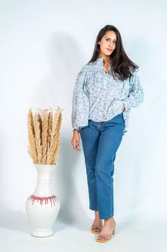 The jaipur art blue floral lisa blouse