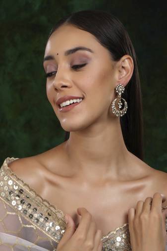 Chand kundan earrings
