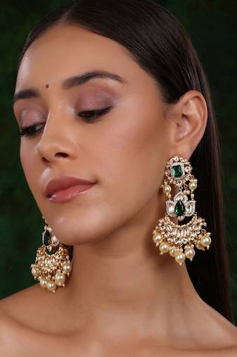 Dangler kundan earrings with pearls