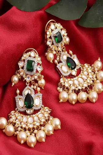 Dangler kundan earrings with pearls