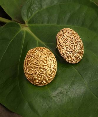 Round golden studs 3