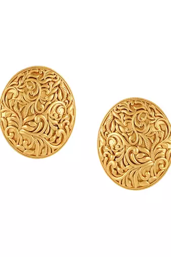 Round golden studs