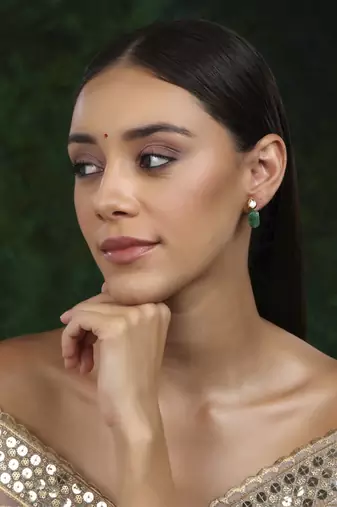 Kundan studs with green stone