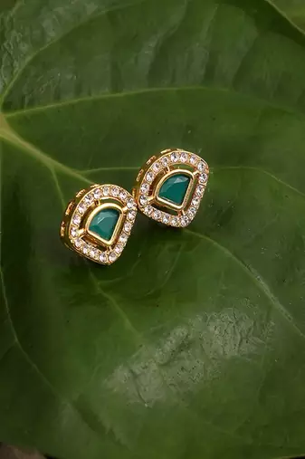 Kundan studs with green stone